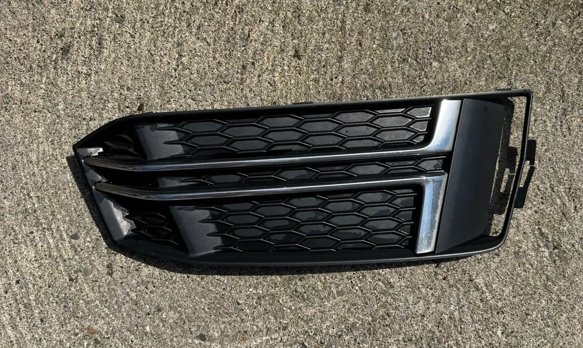 Audi A4 S-Line grill - Image 4