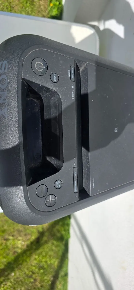 Sony GTK-XB5 Party Speaker - Image 2