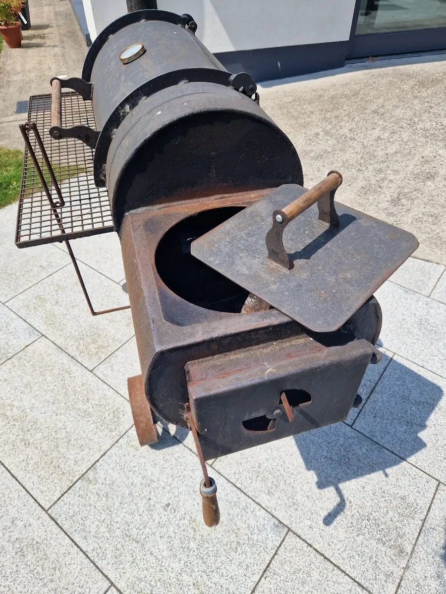 BBQ Charcoal Barbecue - Image 3