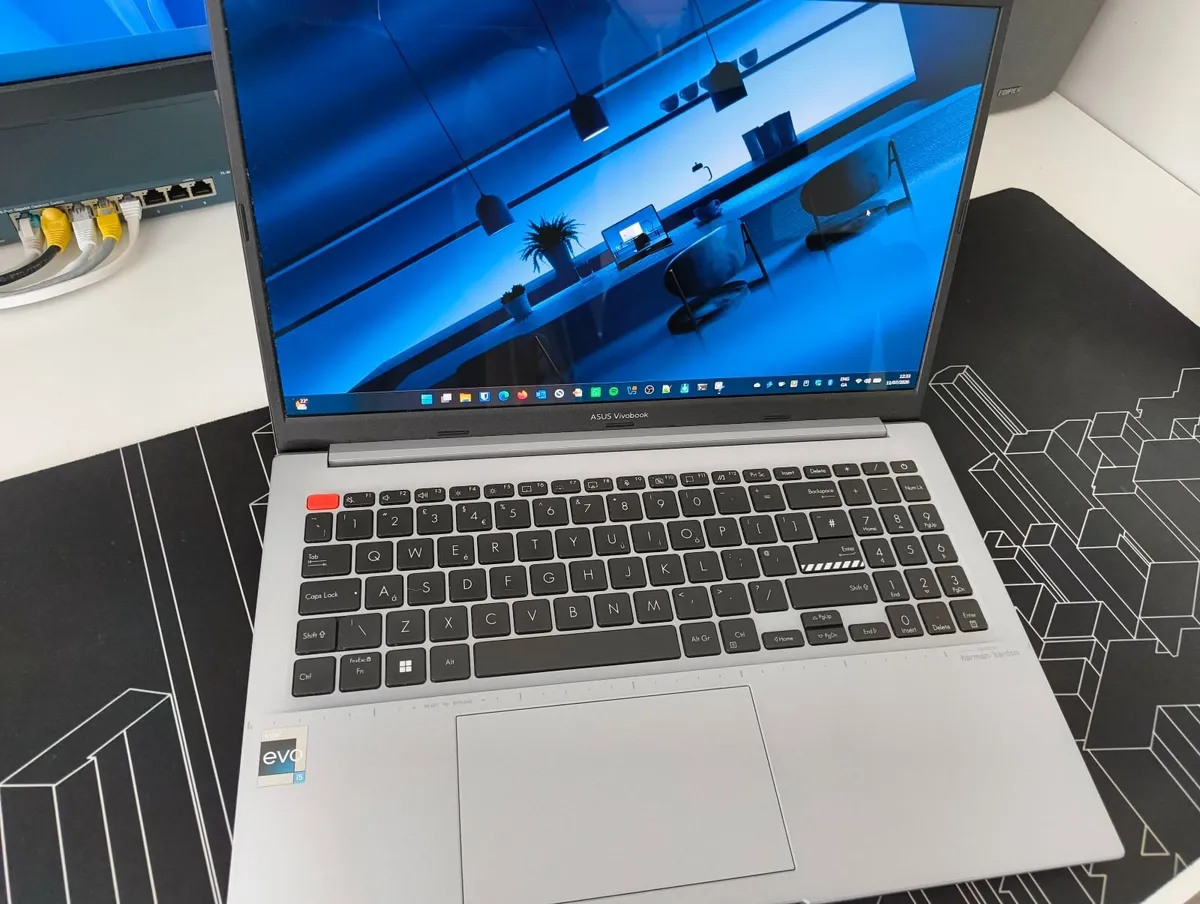 ASUS Vivobook S 15 Laptop - Intel Core i5 12th gen - Image 2