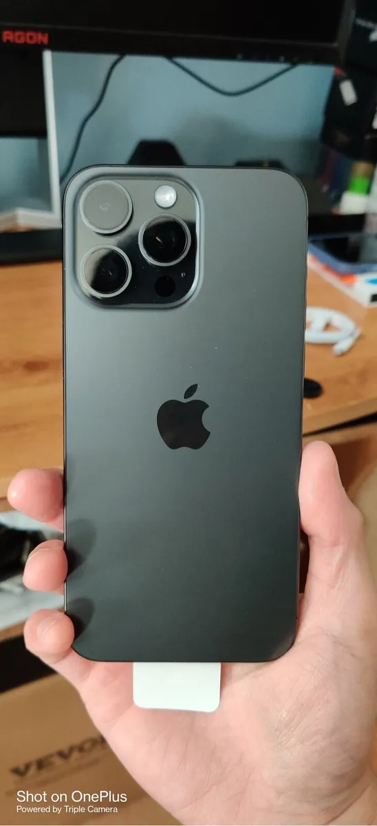 iPhone 15 Pro Max - Image 1