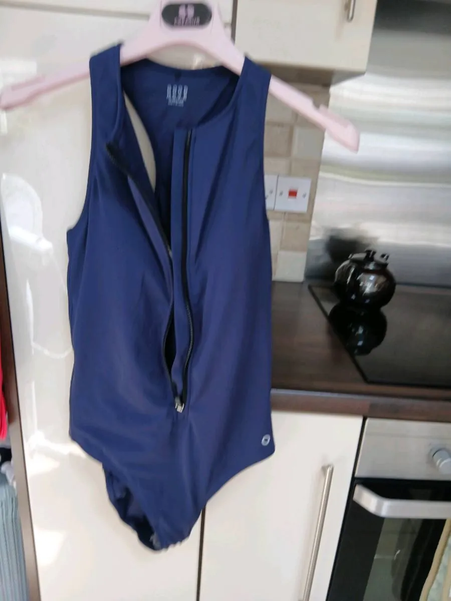 LADIES SWIMMING COSTUMES. NEW.   X. 6 - Image 1
