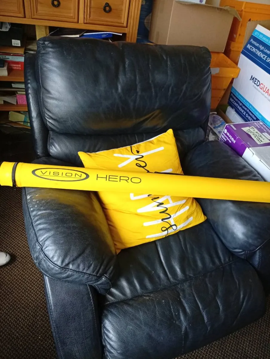 Salmon fly rod...as new. - Image 1