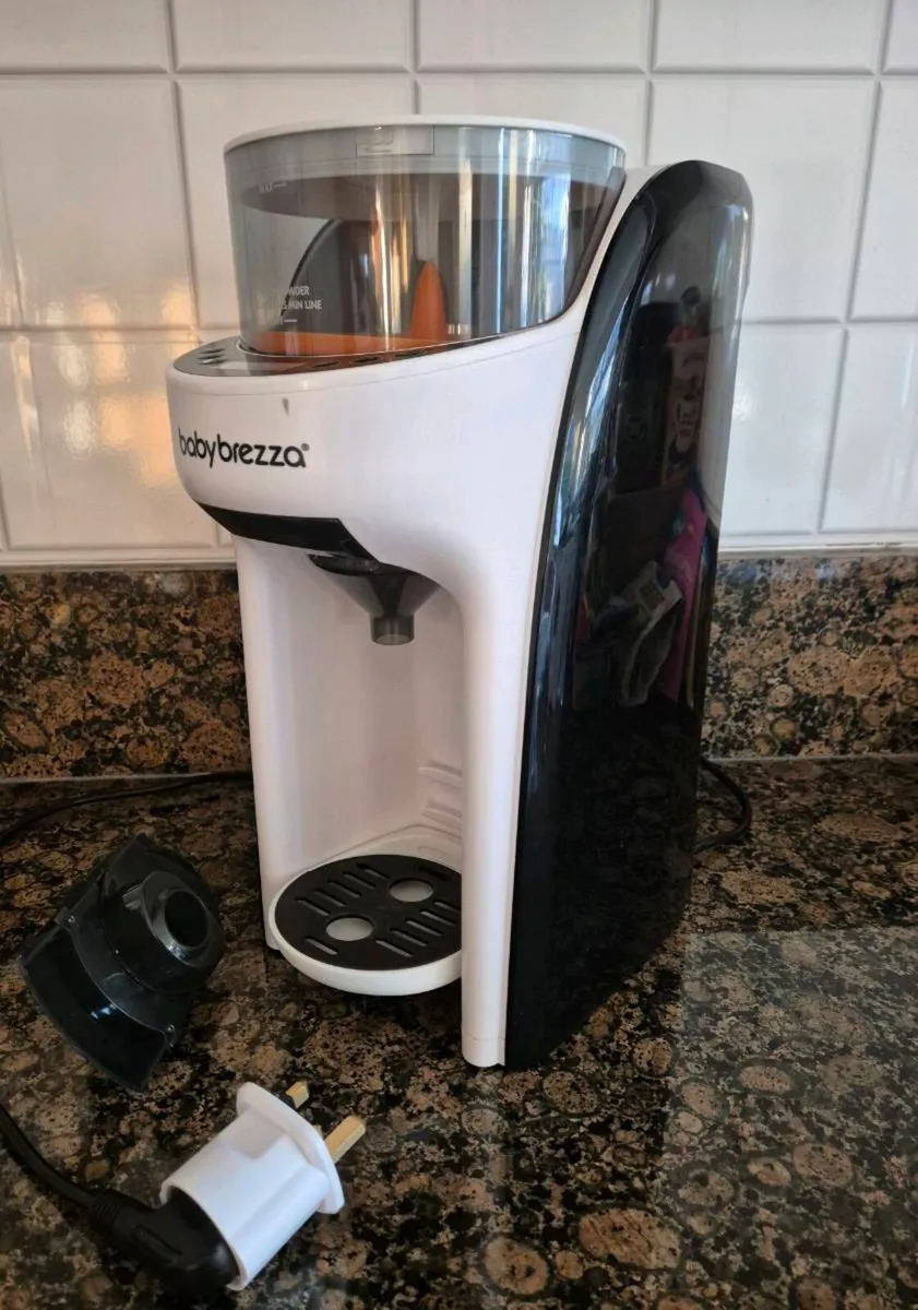 Baby brezza bottle making machine - Image 2