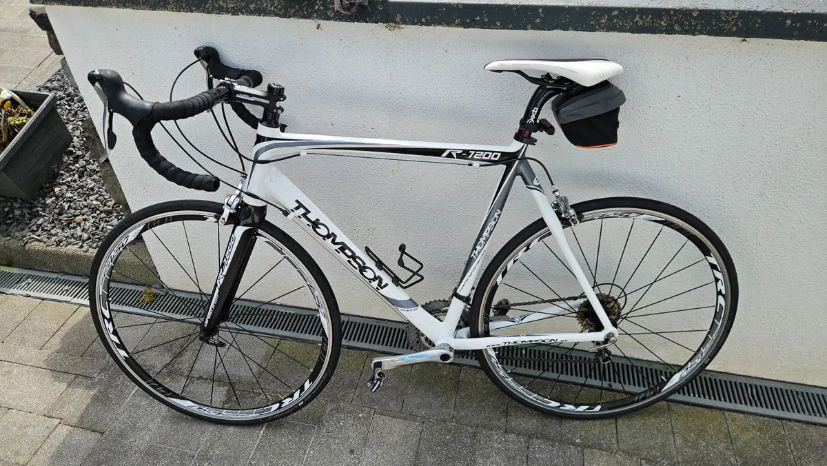 As NEW - Thompson r1200 road bicycle - Image 4