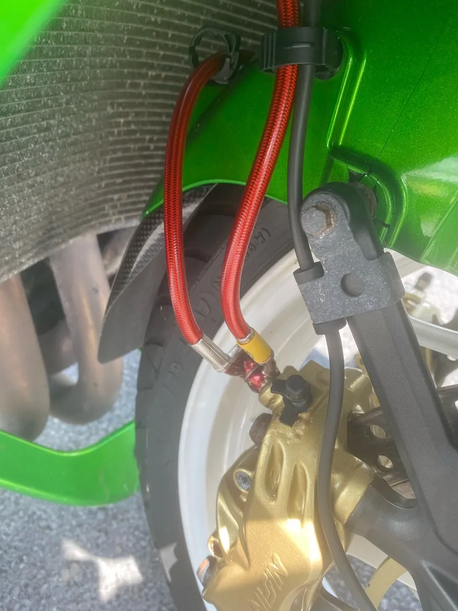 Kawasaki ZZR 1400 - Image 3