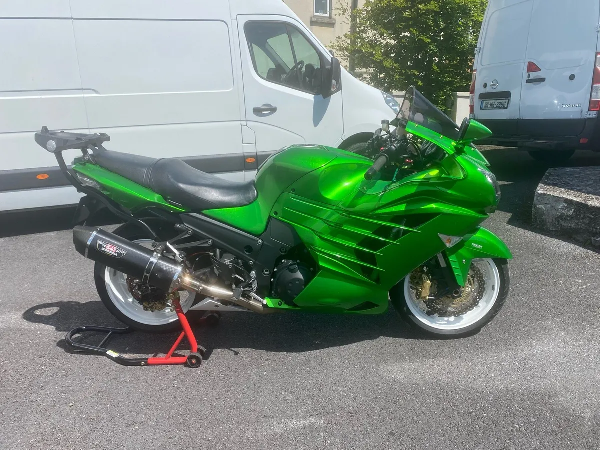 Kawasaki ZZR 1400 - Image 1