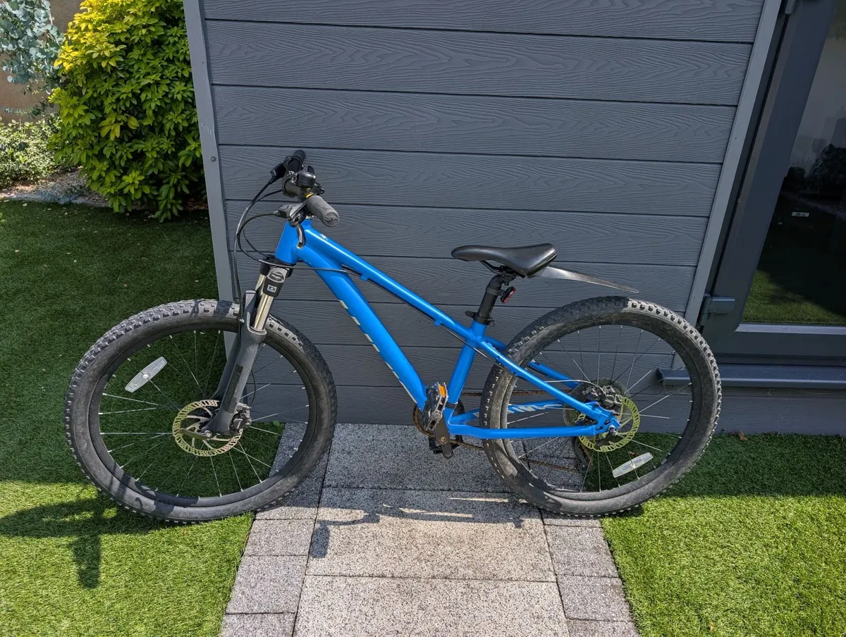 Childrens Bike Giant Brand - Image 1