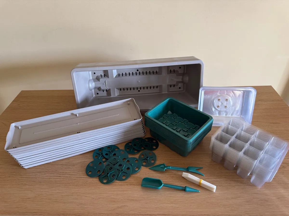 12 Seed Trays for Germination and 10 Window Boxes. - Image 1