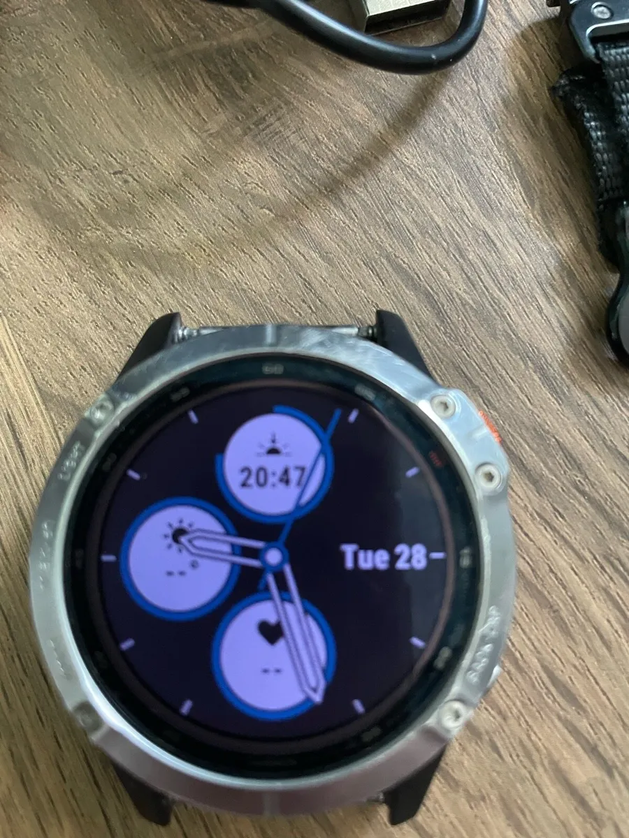 Garmin Fenix 6 Solar GPS Smartwatch Boxed Extras - Image 2