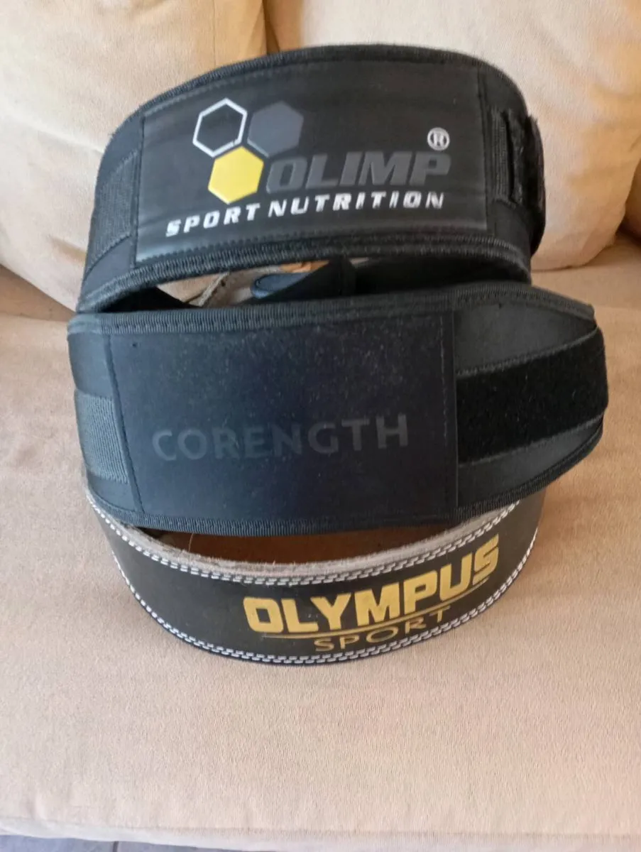 3x weightlifting belts and 2x lifting straps - Image 2