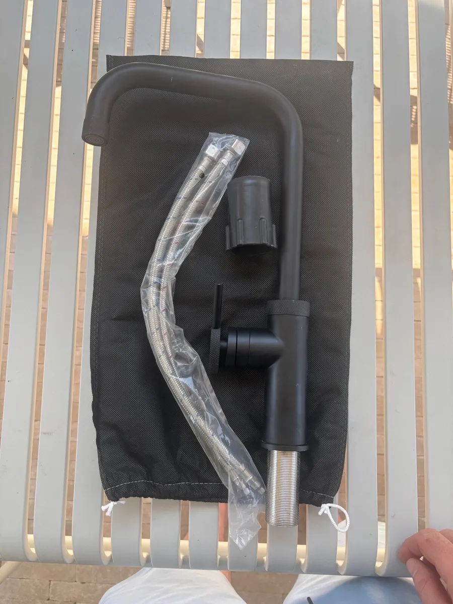 Kitchen tap - Image 1