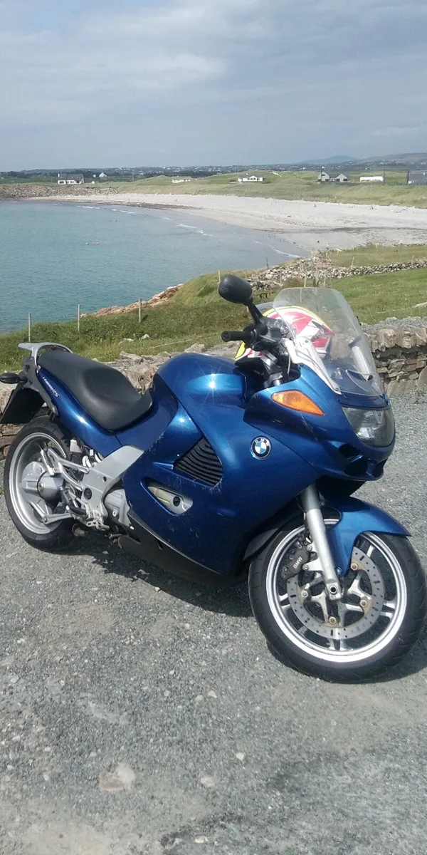 BMW k1200rs. Yamaha Fazer 1000 fzs1 2001 - Image 1