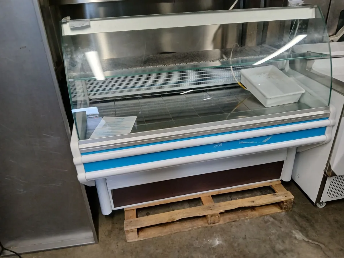 Deli display fridge unit ..complete delivered - Image 4