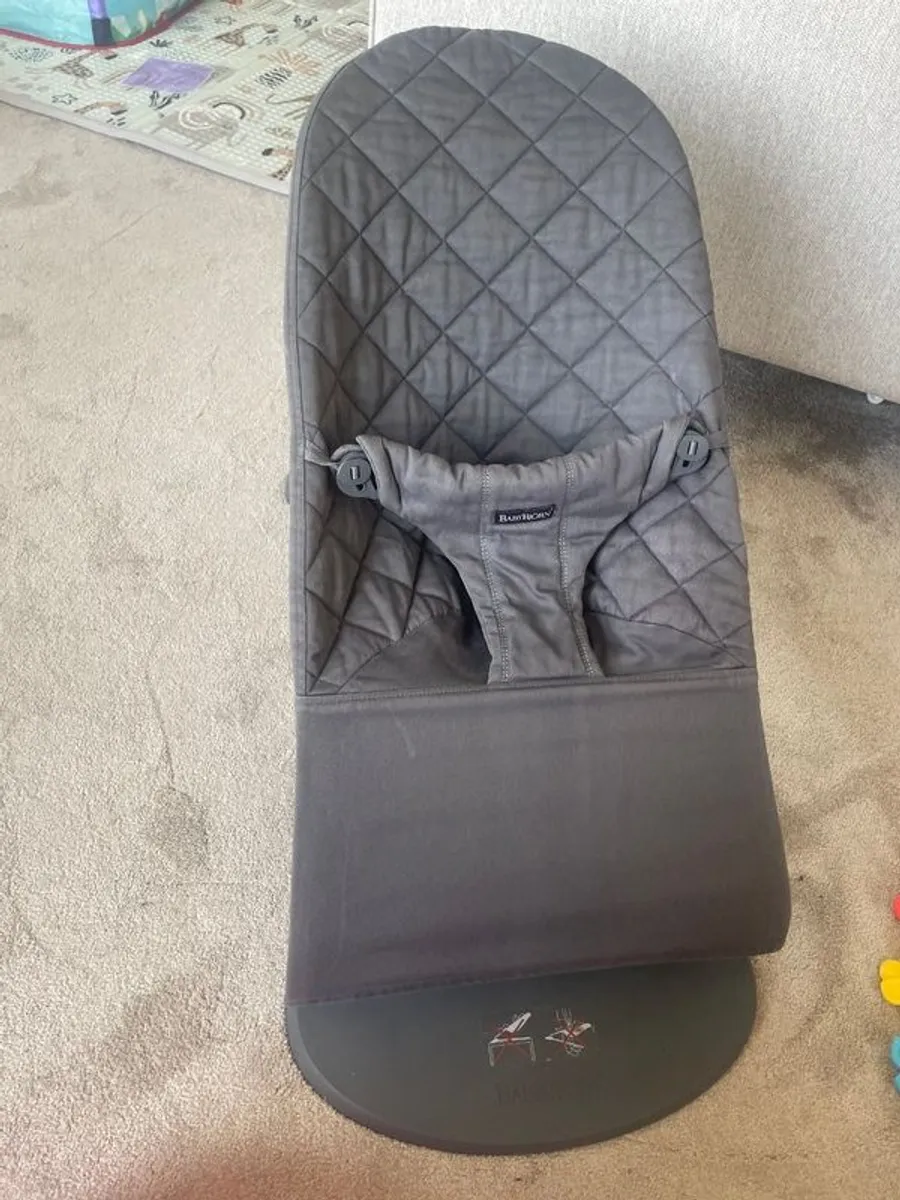 Baby Bjorn Dark Grey Bouncer - Image 4