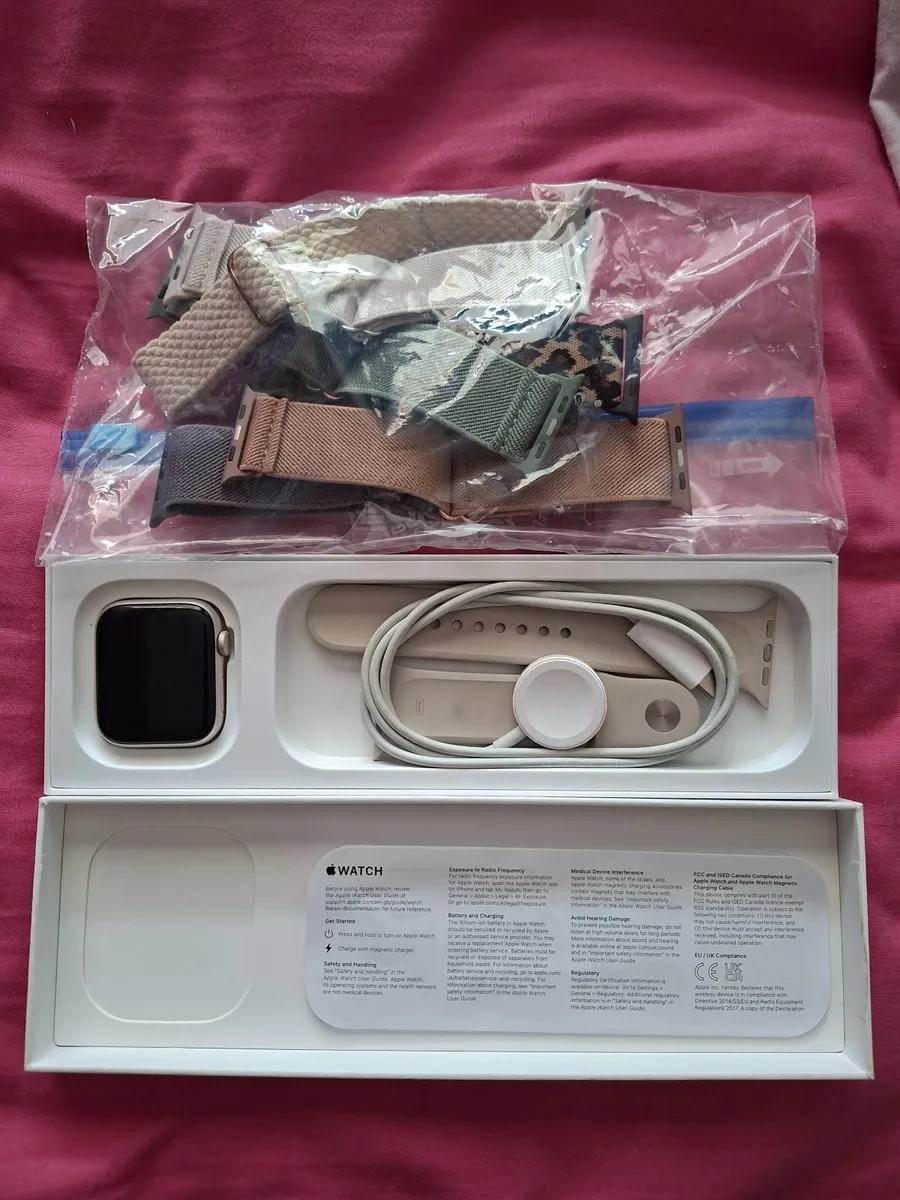 Apple Watch SE (2nd Gen) Starlight | Perfect Condi