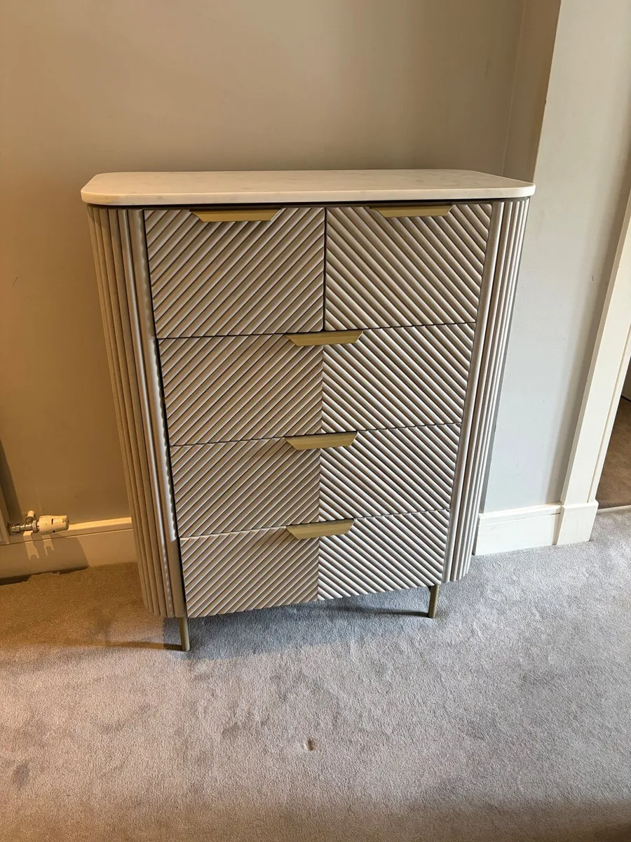 Light Grey Valencia Mango Wood 5 Drawer Chest - Image 3