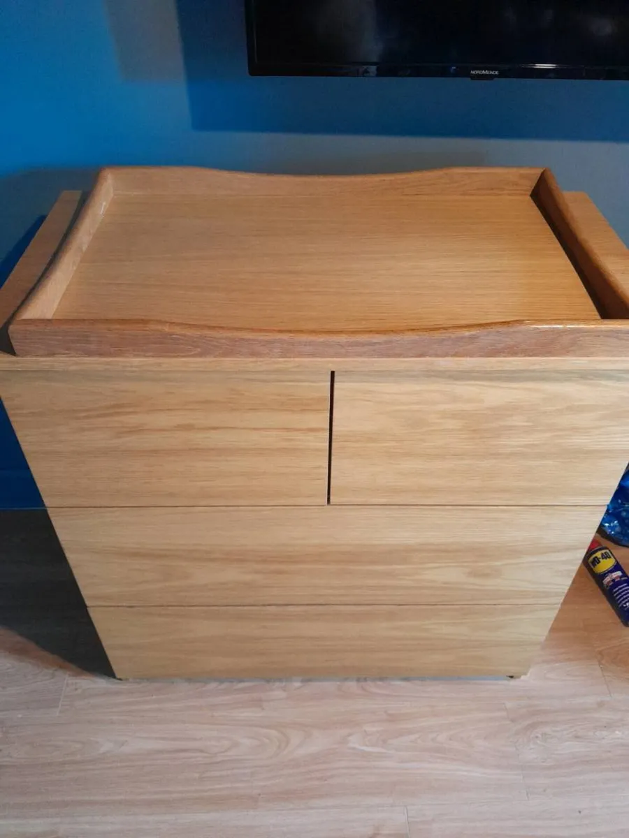 Baby changing unit with storage - Image 1