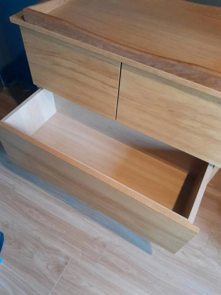 Baby changing unit with storage - Image 4