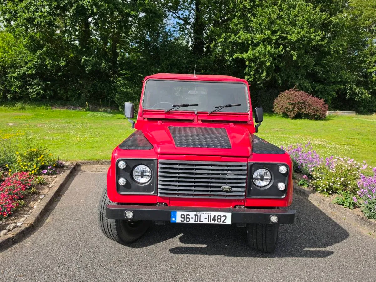 Land Rover Defender 90 - Image 4