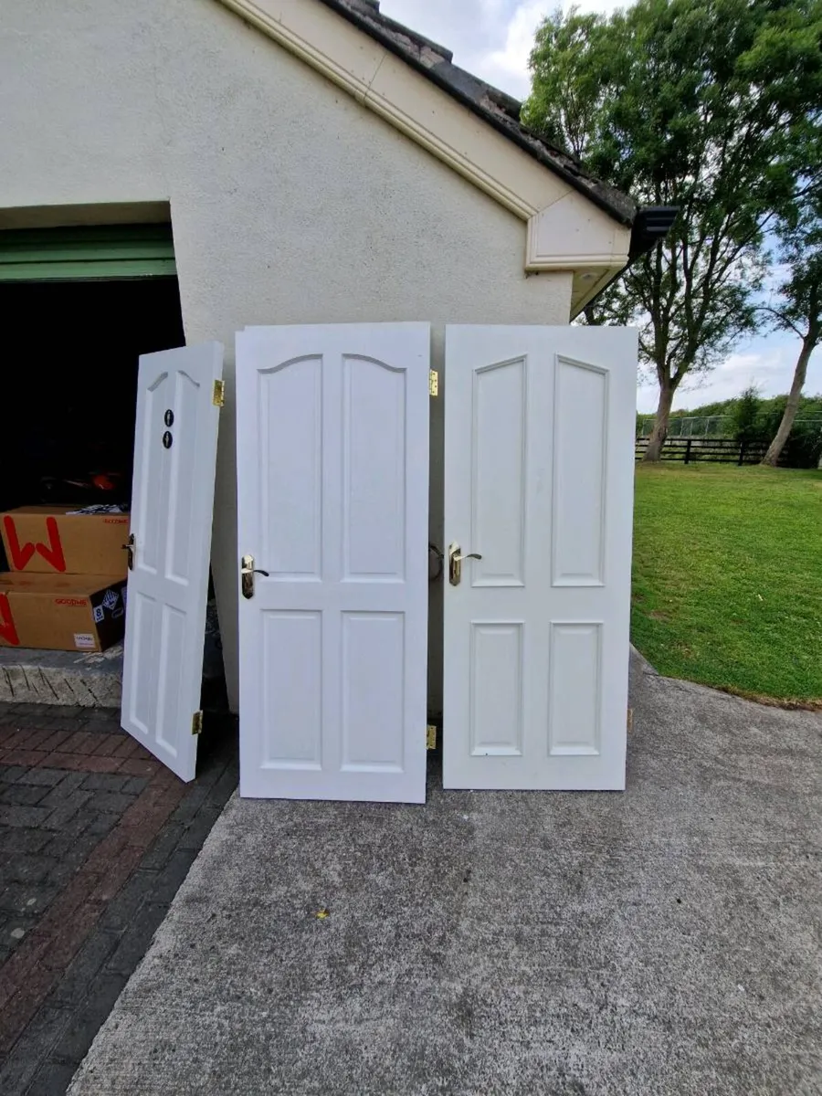 Pine Doors - Image 2