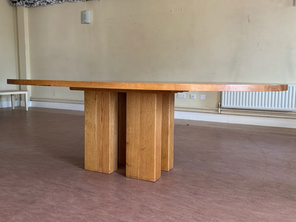 Large Solid Oak Oval Dining Table – 233cm x 125cm - Image 2