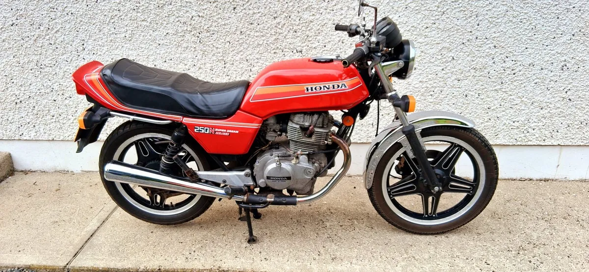 1982 Honda super dream 250 - Image 2