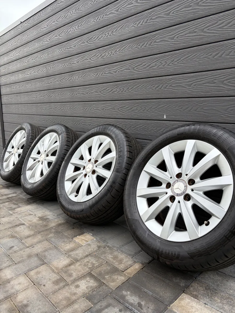 18” GENUINE MERCEDES A CLASS ALLOY WHEELS & TYRES - Image 1