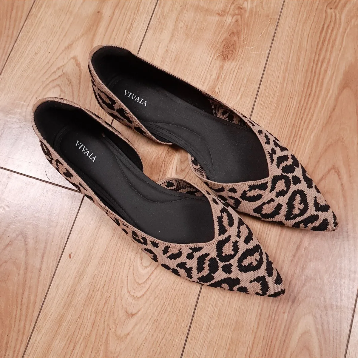 Vivaia Leopard Pointed Toe Knit Flat Shoes 43EU - Image 1