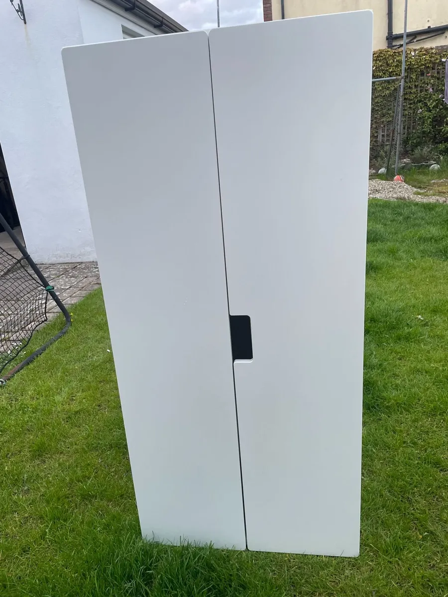Kid's furniture - Image 1