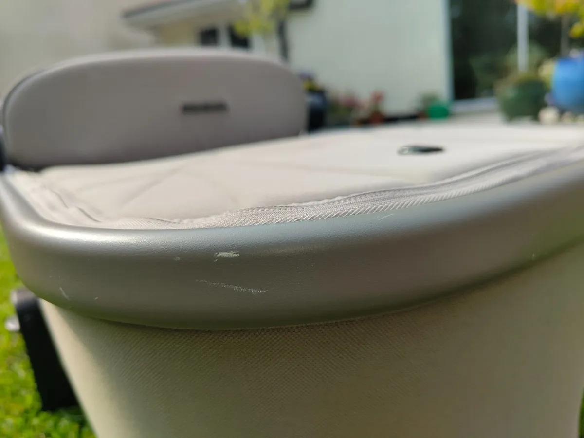 Venicci Upline 2 Carrycot - Image 2