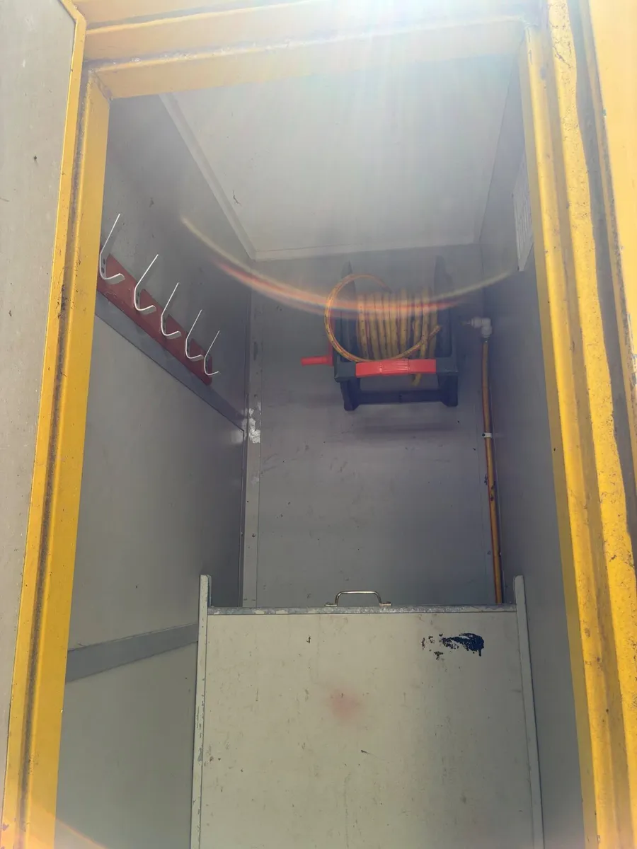 Welfare unit - Image 2