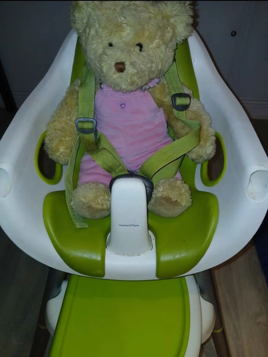 Baby highchair from mamas nd and papas with harnes - Image 2