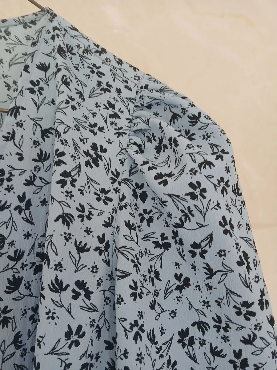 Blue monki london long sleeved full lenght dress - Image 3