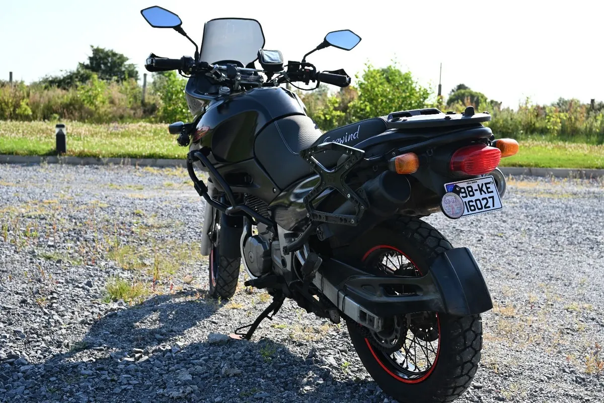 1998 Suzuki XF650 Freewind - Image 2