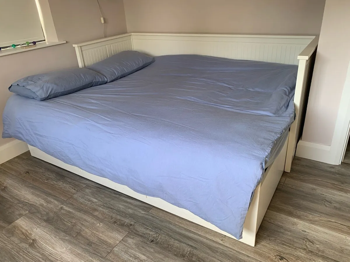 IKEA Hemnes Day Bed - Image 4