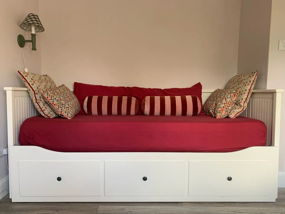 IKEA Hemnes Day Bed - Image 1
