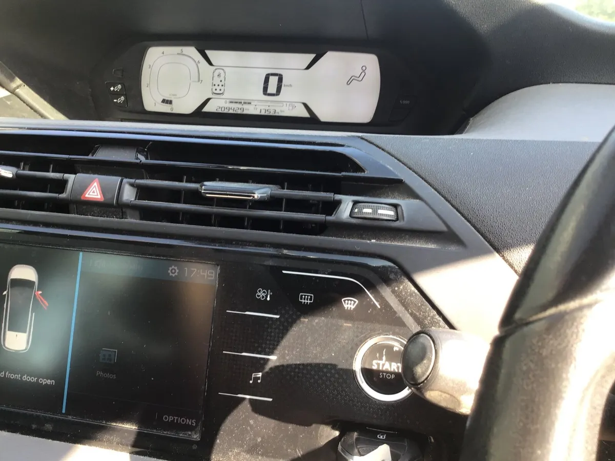7 seater Citroen grand Picasso - Image 2