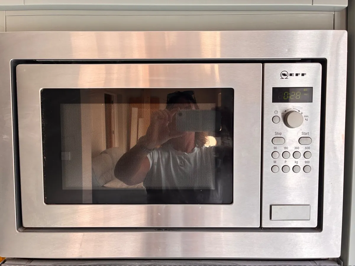 Matching Neff oven and microwave. - Image 1