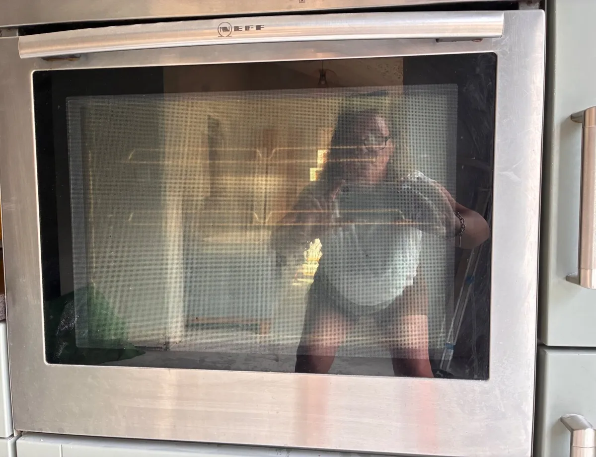Matching Neff oven and microwave. - Image 3