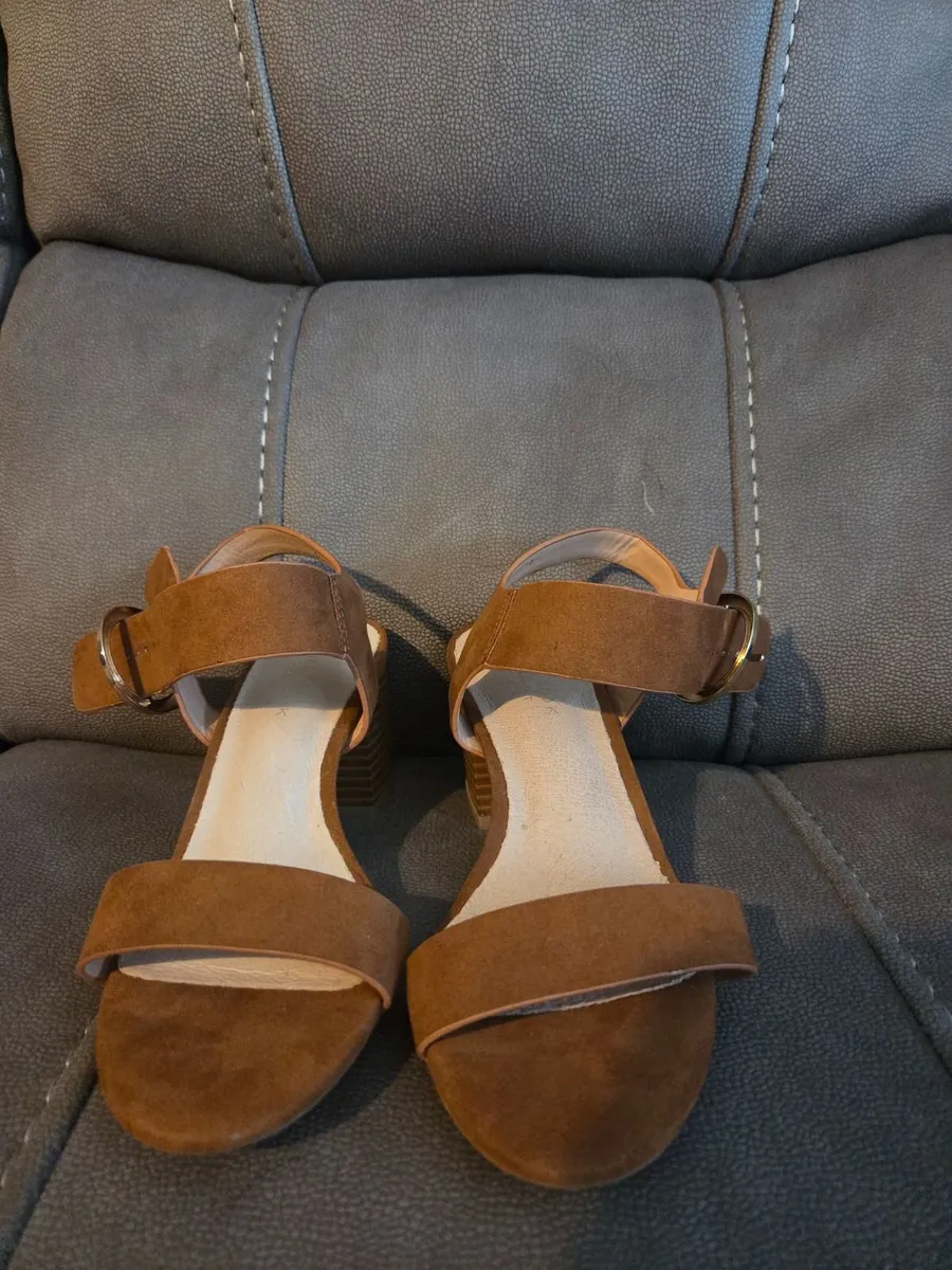 Shoes - Image 3