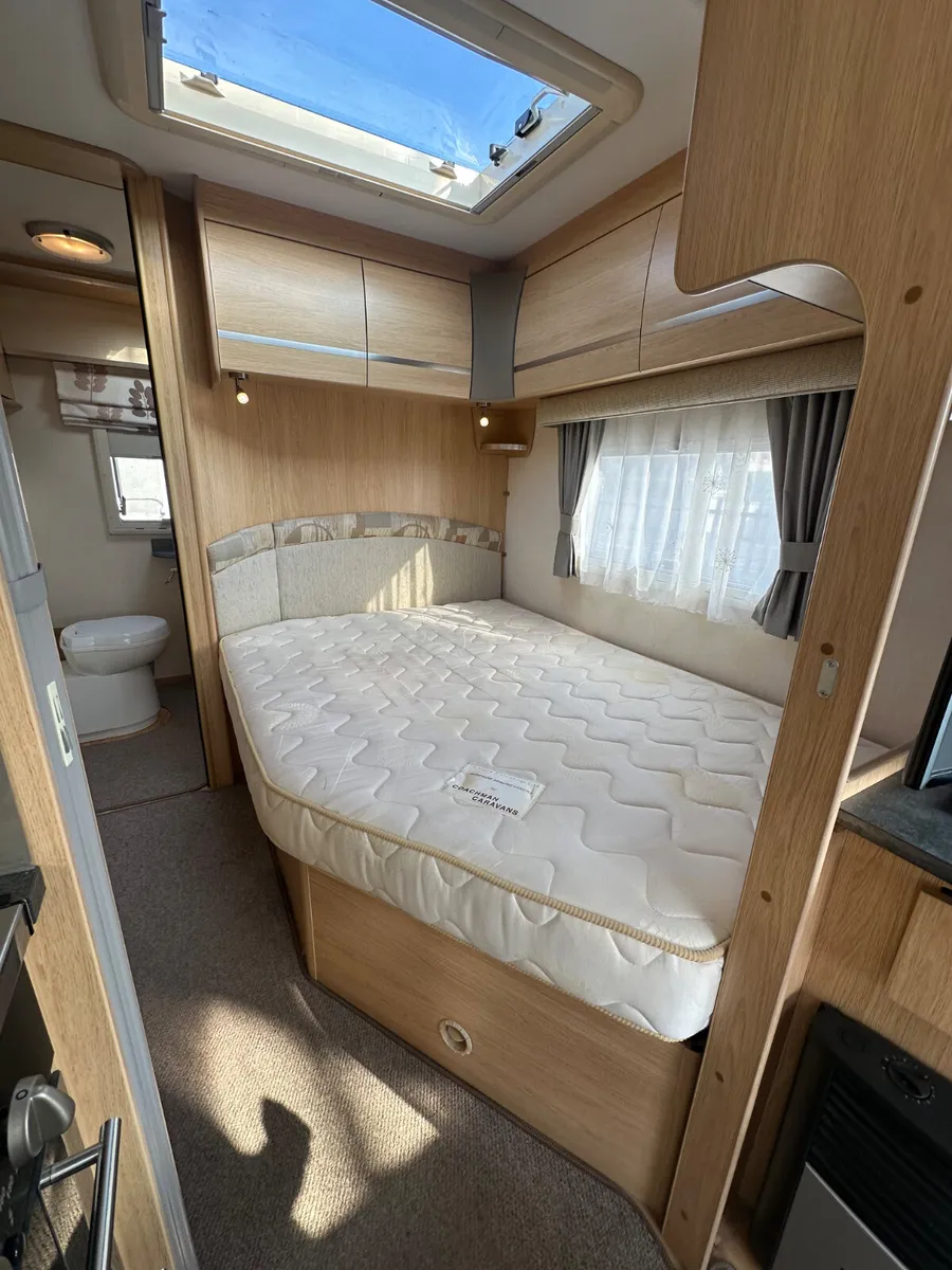 👌 Coachman Fixed Bed 4 Berth 👌 - Image 3
