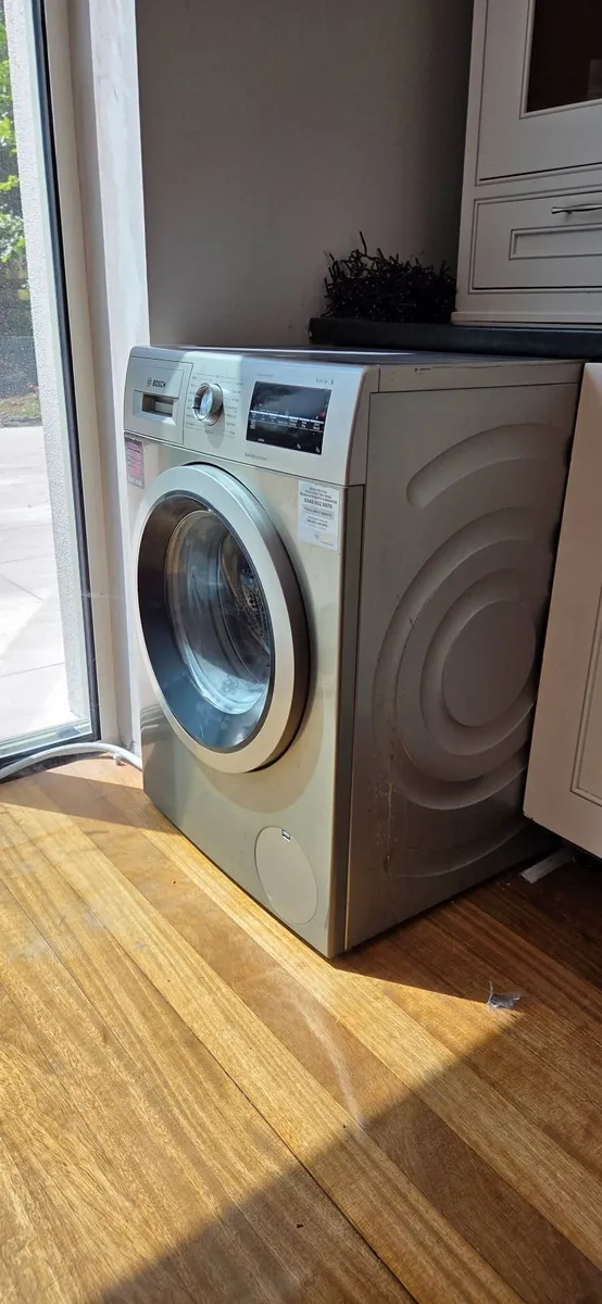 BOSCH Serie 6 washing machine WAT2840SGB - Image 2
