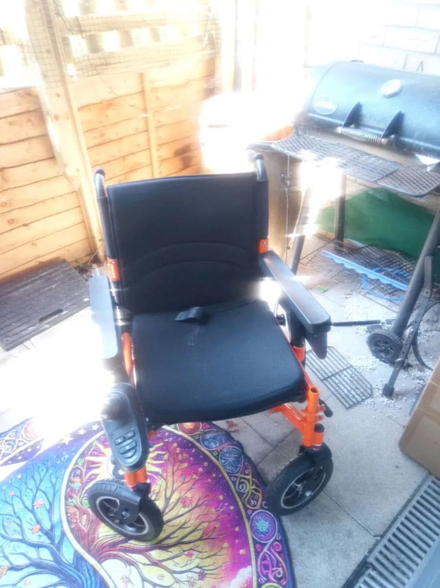 Electric wheelchair - Image 2