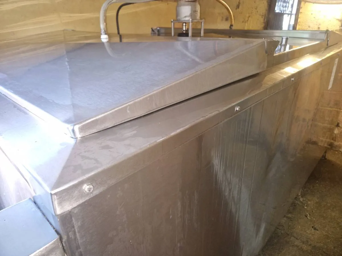 Bulk Milk Tank. - Image 3