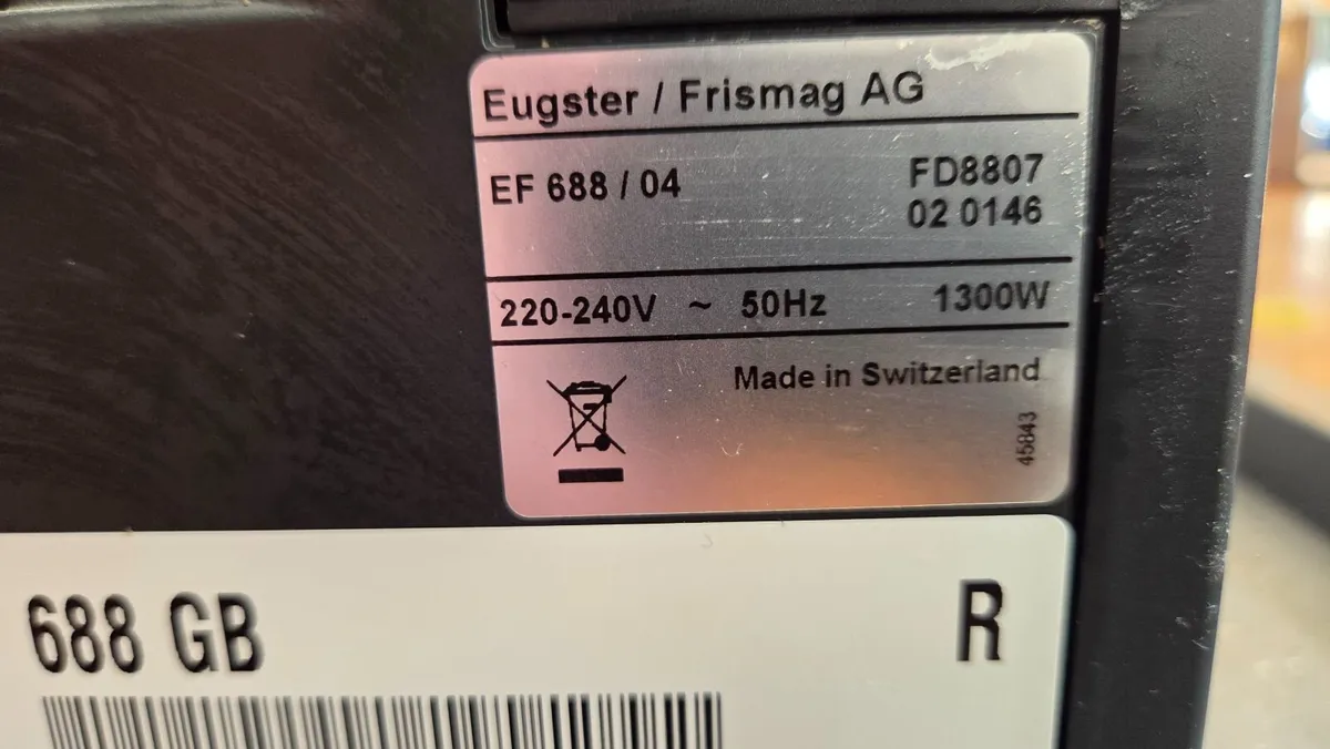 Neff built in integrated coffee machine EF68804 - Image 2