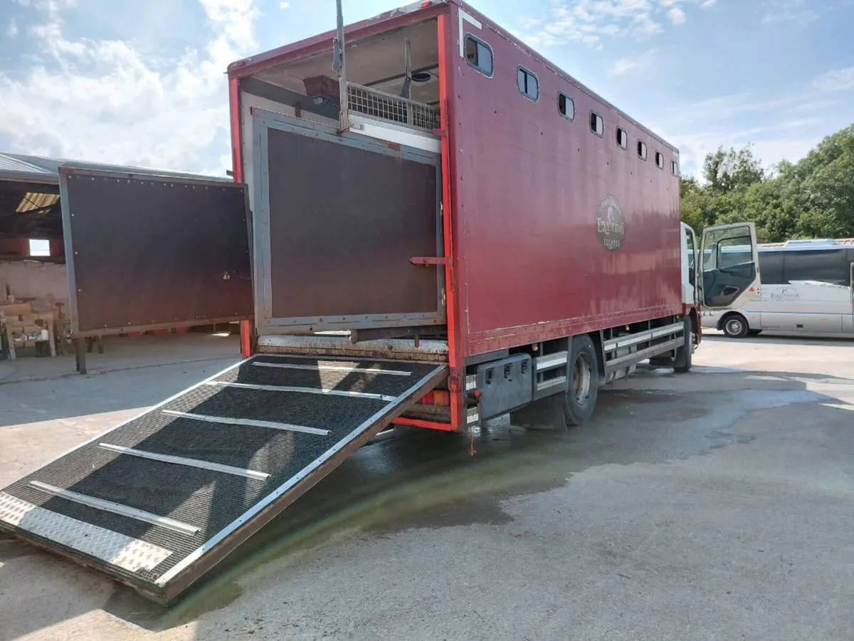 Horse Lorry - Image 2