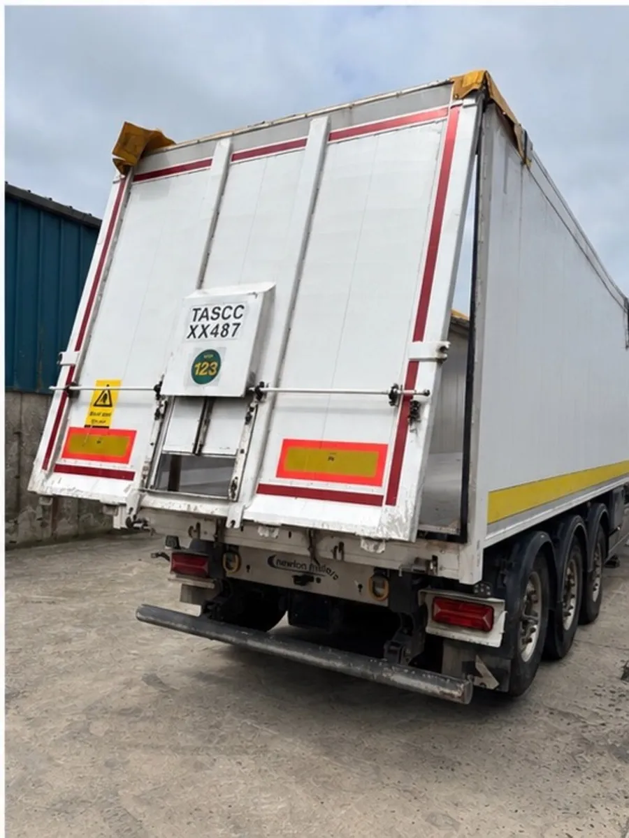 Stats Bulk Tipping Trailer [2023] - Image 3