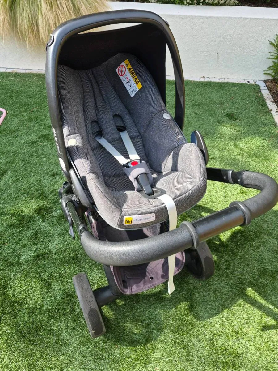 i-Candy buggy & car seat - Image 2
