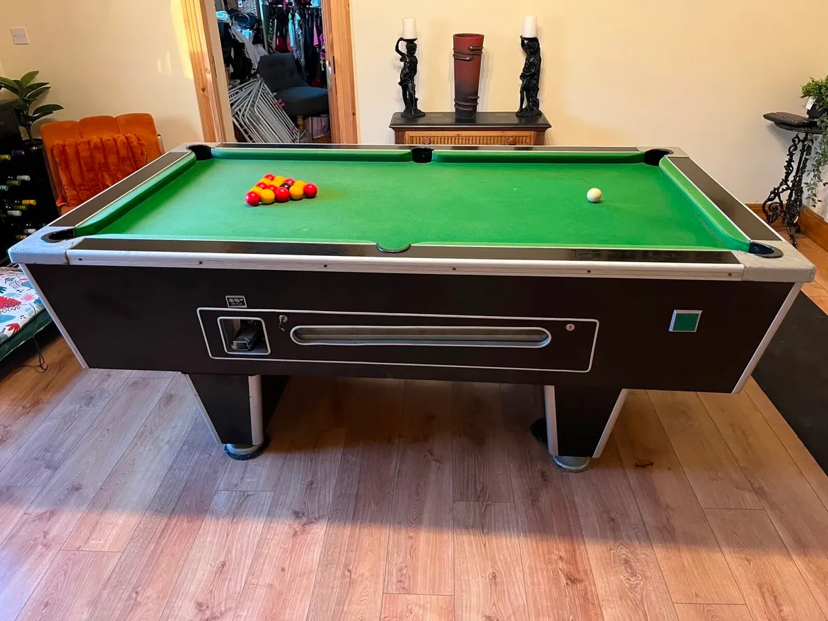 Pool table - Image 2